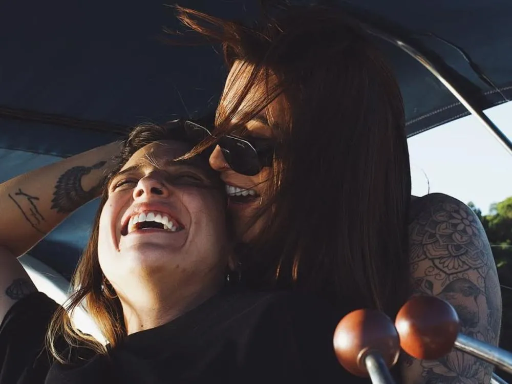 Lauana Prado e Tati Dias dão sinais de reconciliação após jantar juntas