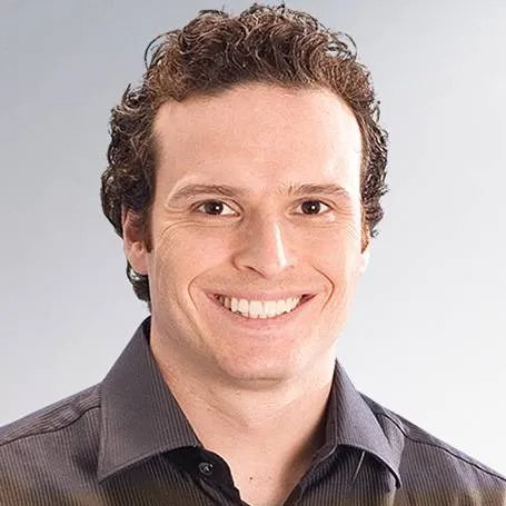 Fred Costa, deputado federal, é visto com ex-BBB26 Aline Campos em hotel no Rio