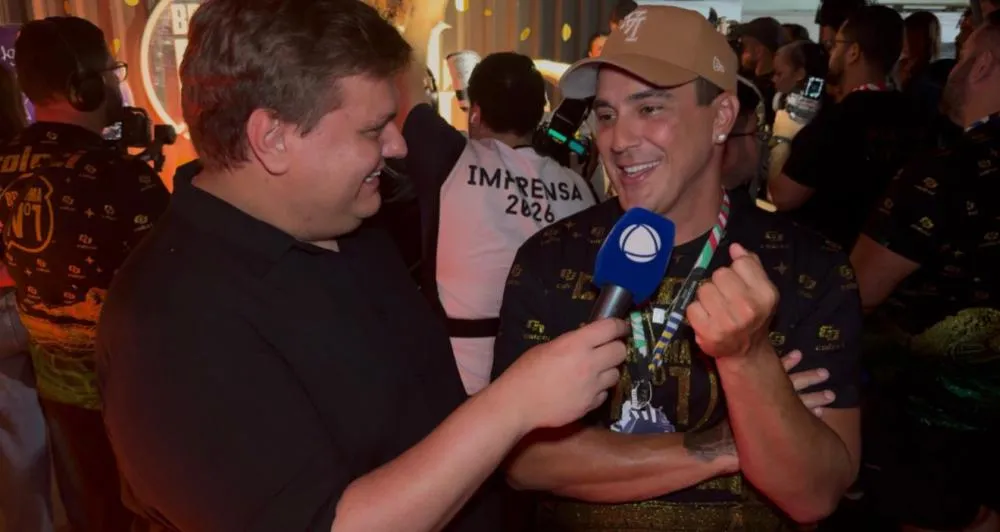 André Marques curte Desfile das Campeãs e vibra com título da Viradouro na Sapucaí