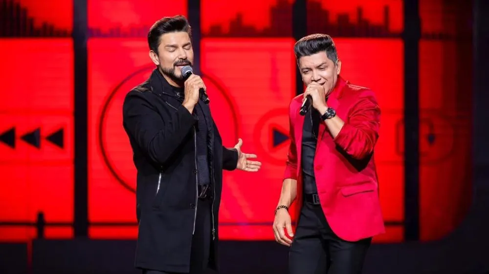 Zé Henrique & Gabriel levam modão e hits modernos ao Villa Country nesta sexta