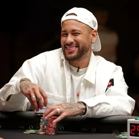 Neymar vira assunto após jogar pôquer online durante ausência em partida do Santos