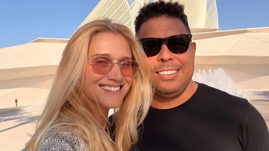 Ronaldo entra na rotina de beleza de Celina Locks e surpreende com hábito inusitado