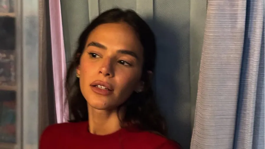 Bruna Marquezine mantém silêncio sobre vida amorosa ao ser questionada sobre Shawn Mendes