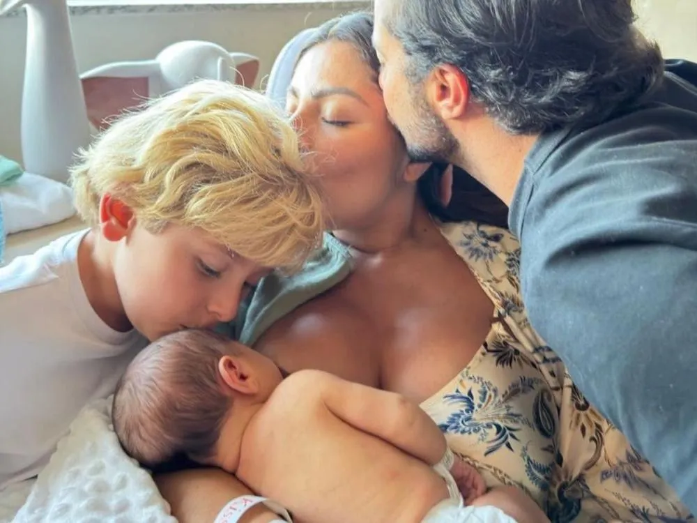 Thammy Miranda comemora chegada do filho Vicente e divide emoção nas redes