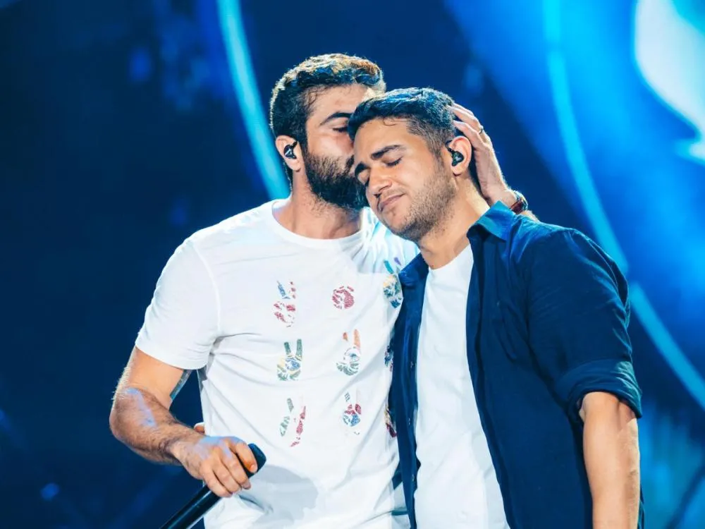 Henrique & Juliano arrastam multidão em Goiânia e transformam “Manifesto Musical” em espetáculo histórico