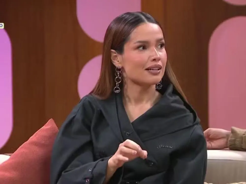 Juliette admite exagero em declaração sobre vida íntima e diverte web Juliette Freire voltou a repercutir nas redes sociais após comentar, com bom humor, uma declaração feita anteriormente sobre sua rotina ao lado do noivo, Kaique Cerveny. Durante participação no programa “Saia Justa”, a artista r
