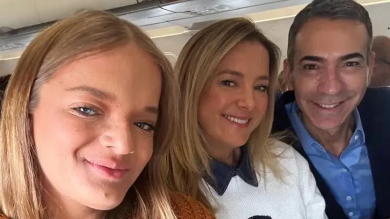 Rafa Justus comemora aniversário de 17 anos em viagem internacional e recebe carinho da família