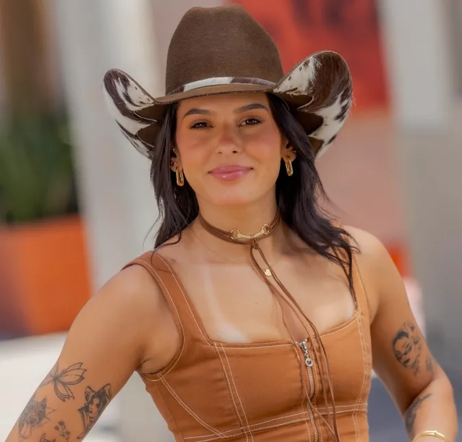Ana Castela relembra estreia na dramaturgia e diz que enfrentou muitas dúvidas antes das gravações