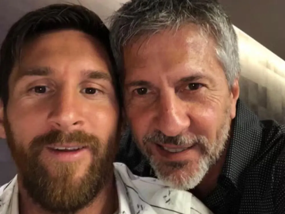 Messi se despede do pai, relembra trajetória familiar e coloca futuro no futebol em reflexão